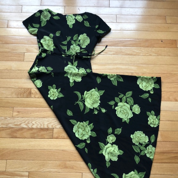 Vintage 90s black and green floral maxi dress - Picture 6 of 8